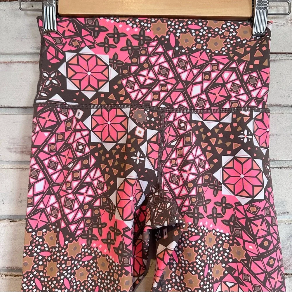 Aerie chill play move pink brown floral pattern leggings size small - Picture 2 of 4